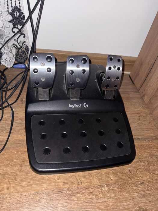 Consola ps4 slim + volan logitech g29 + schimbator