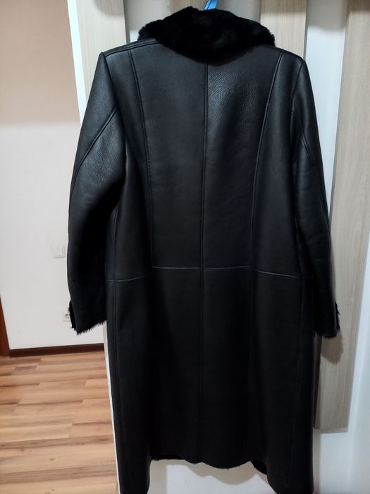 Дубленка, натуральная, Производство Турция. Удобная, тёплая.