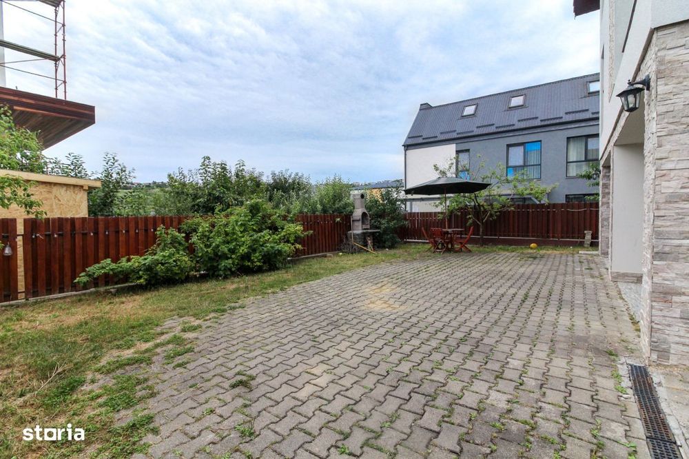Casa finisata tip duplex, GARAJ, 3 dormitoare, 2 bai, str. Campului