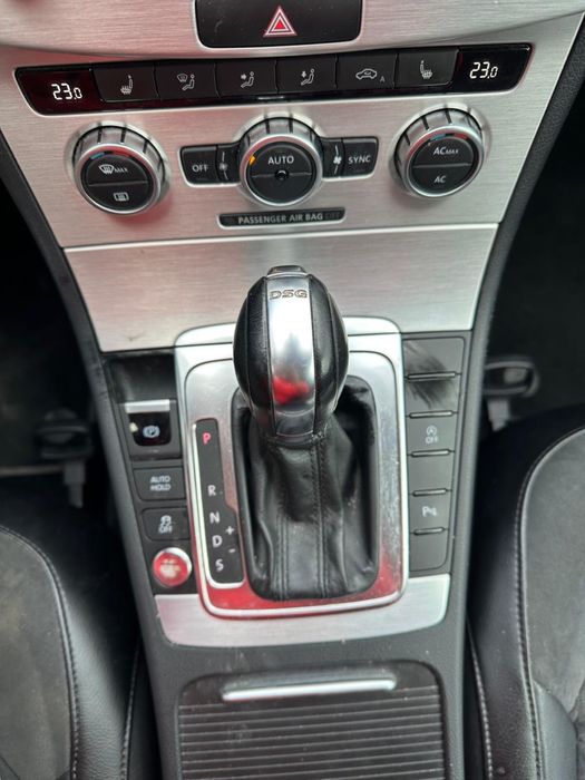 Dezmembrez VW Passat B7, 1.4TSI, CAXA, cutie DSG cod NQK, culoare LB8R