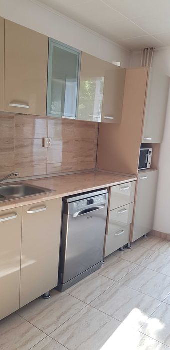 Apartament 2 camere de închiriat!