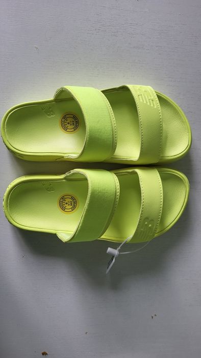 Шлёпки New Balance