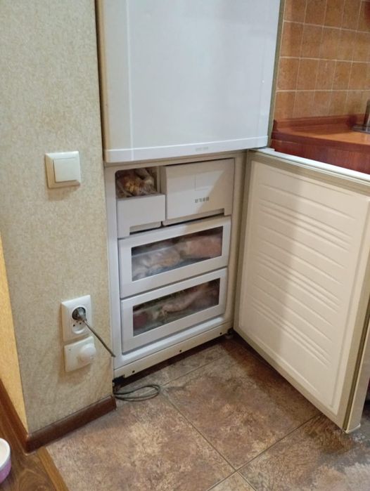 Продам холодильник Samsung