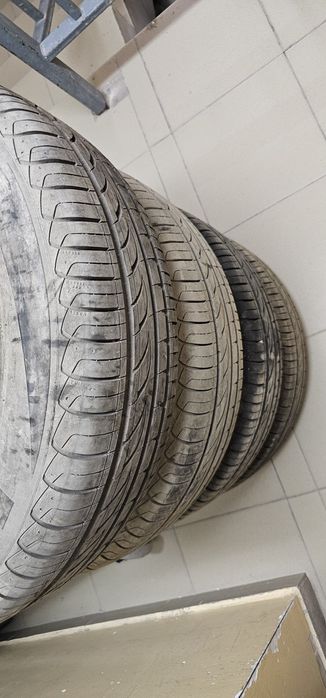 Шины 185/65/R15 комплект