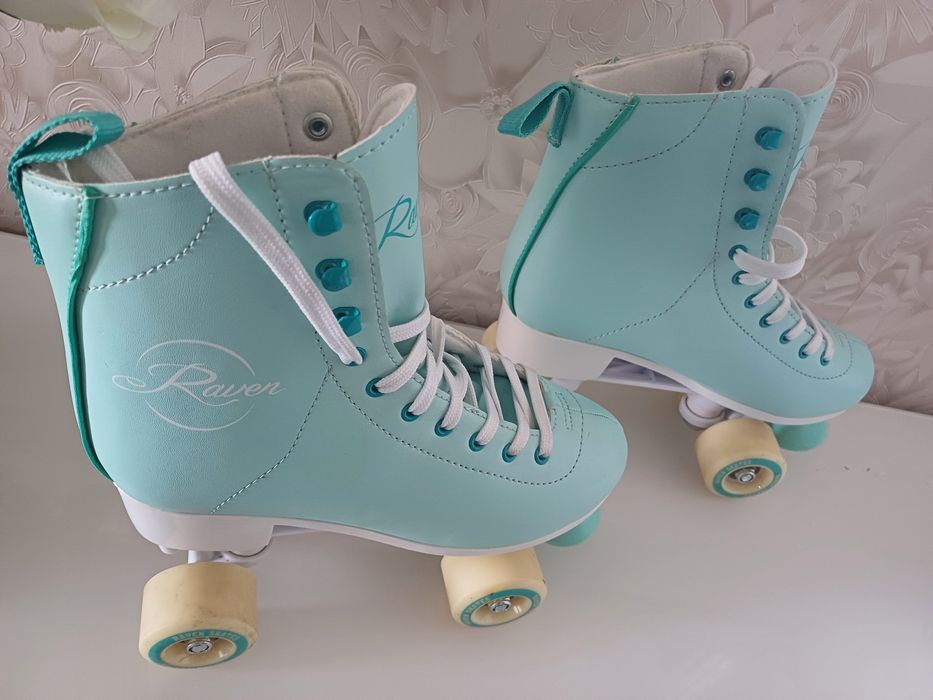 Patine cu rotile mărimea 39