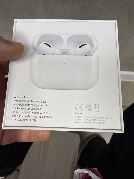 Продам оригинал AirPods Pro