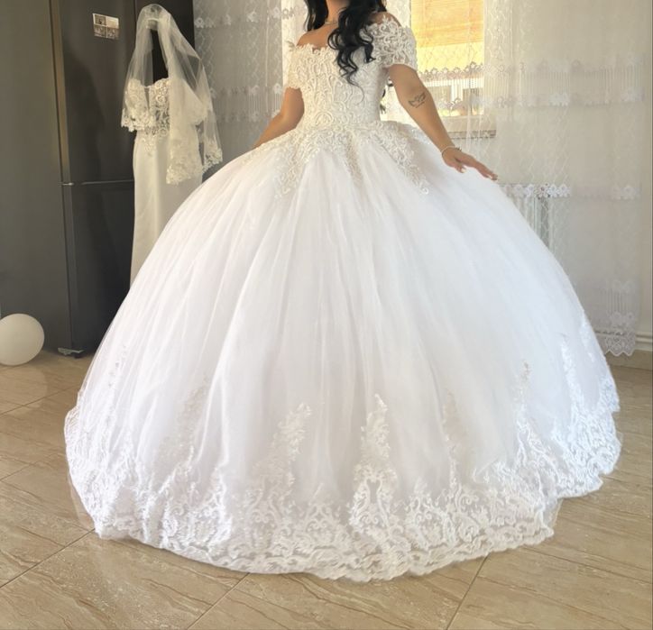 Rochie de mireasa printesa