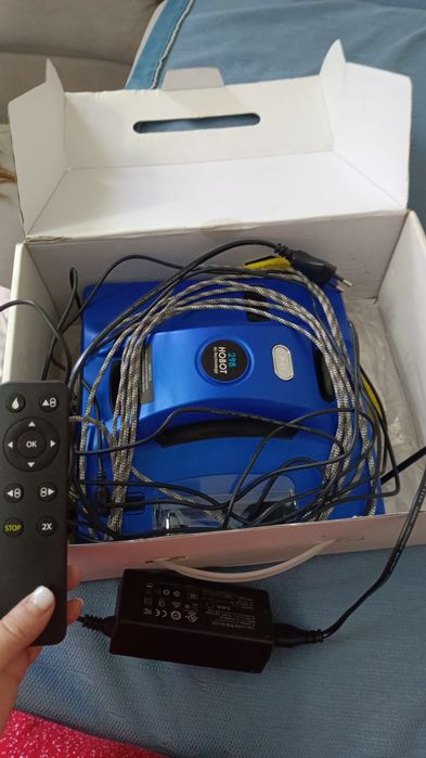 HOBOT 298 робот мойщик окон.