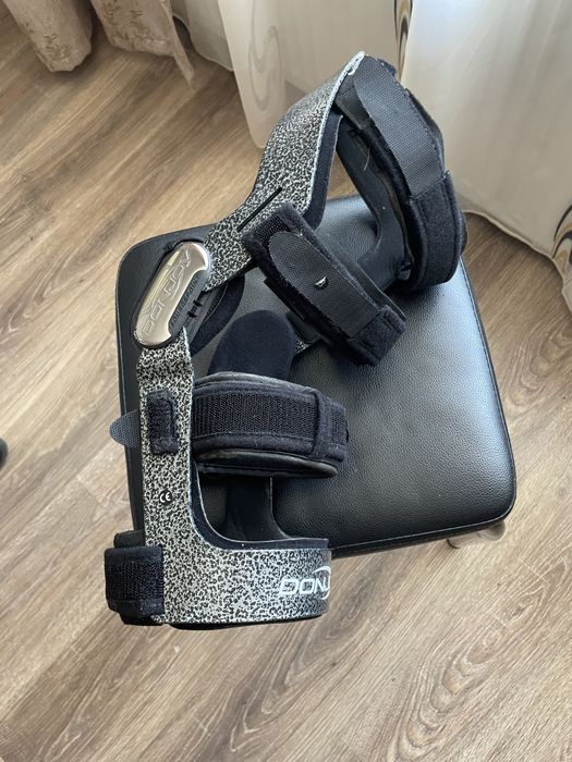 Orteza Donjoy pentru piciorul stang