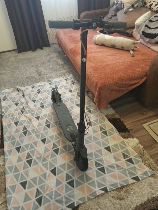 vand trotineta electrica defect  nustiu cei cu ia