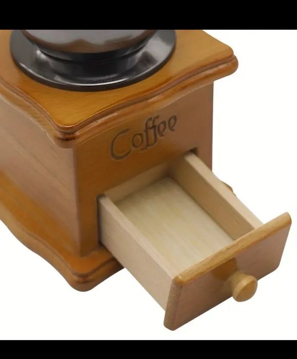 Дървена ръчна мелница за кафе на зърна