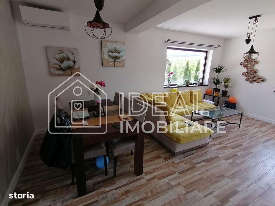 Casa moderna cu 4 camere, La  CHEIE in Poplaca