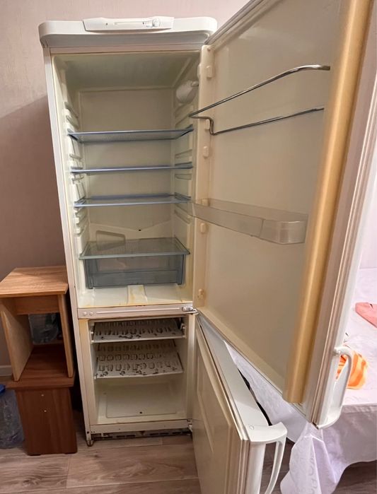 Продается холодильник
