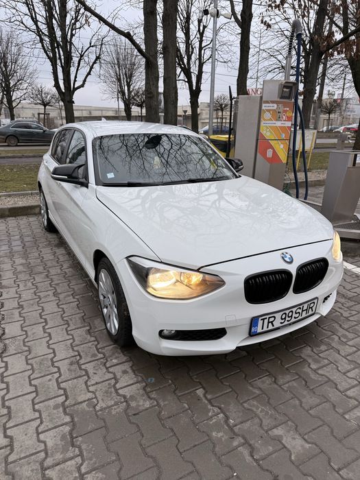 BMW SERIA 1 2012
