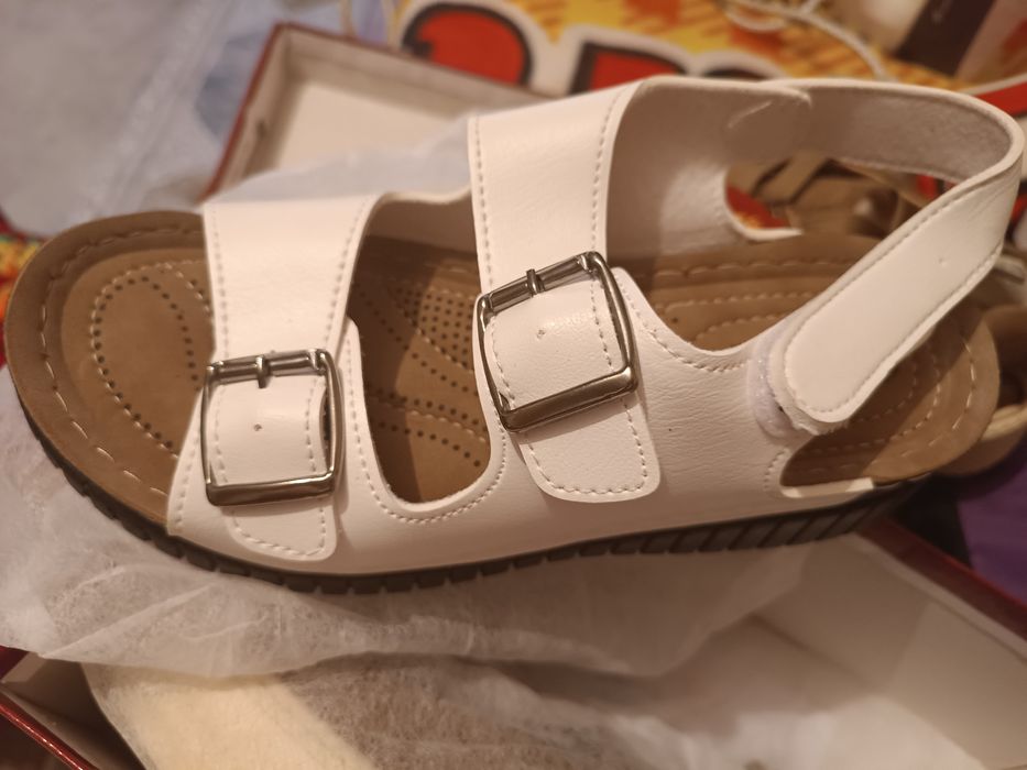 Вещи новые рубашка и обувь