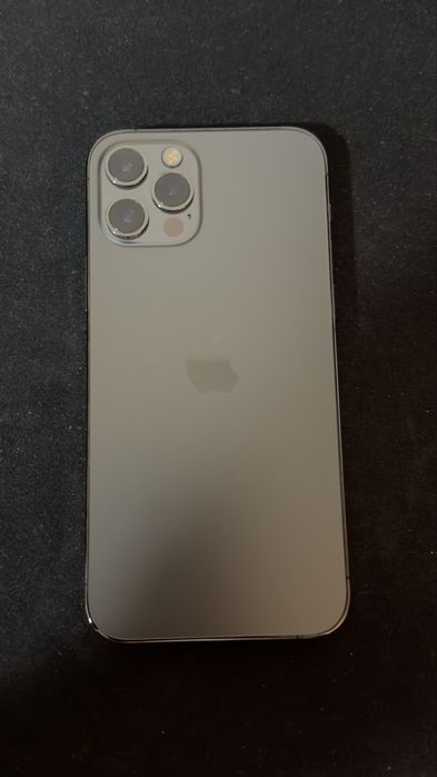 Vand iPhone 12 PRO