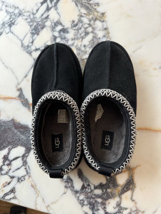 Ниски ботуши UGG TAZZ II