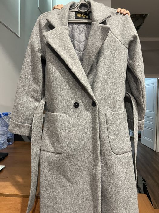 Теплое красивое Пальто