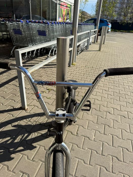 Vând BMX custom cu piese de top