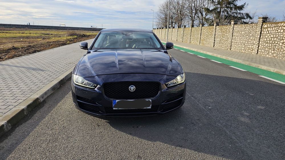 Jaguar XE 2.0D 180 CP Automat 2015 | 185.000 km | Motor defect
