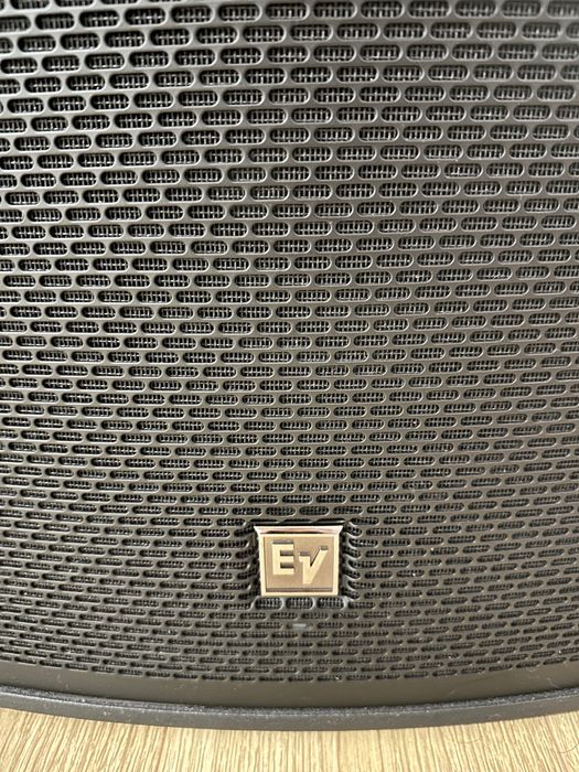Boxa Profesionala Electro Voice EKX-15P Impecabila Carcasa Lemn