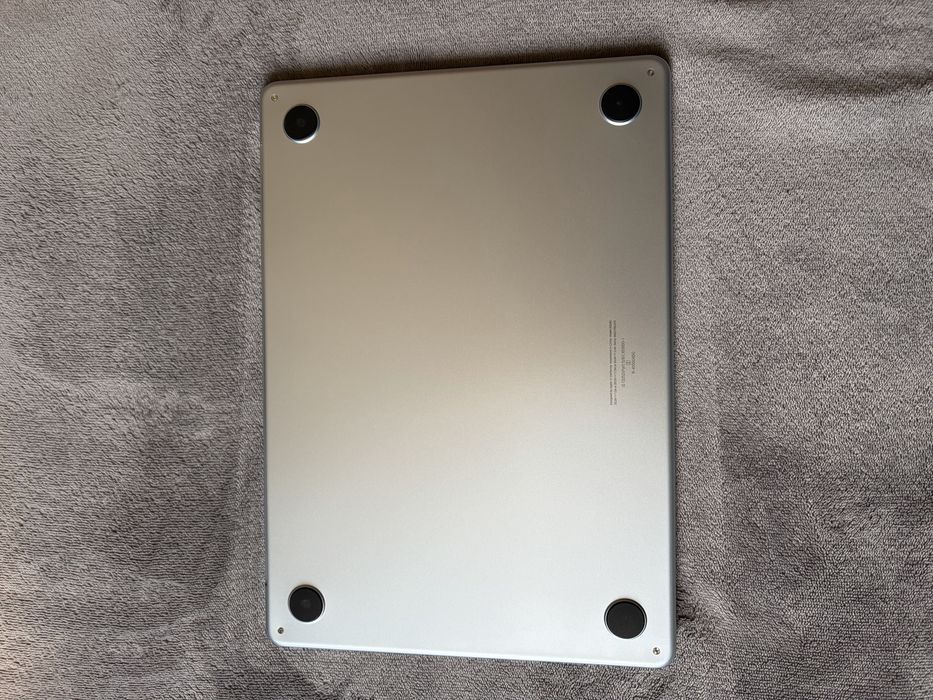 Macbook air m4 256 идеал