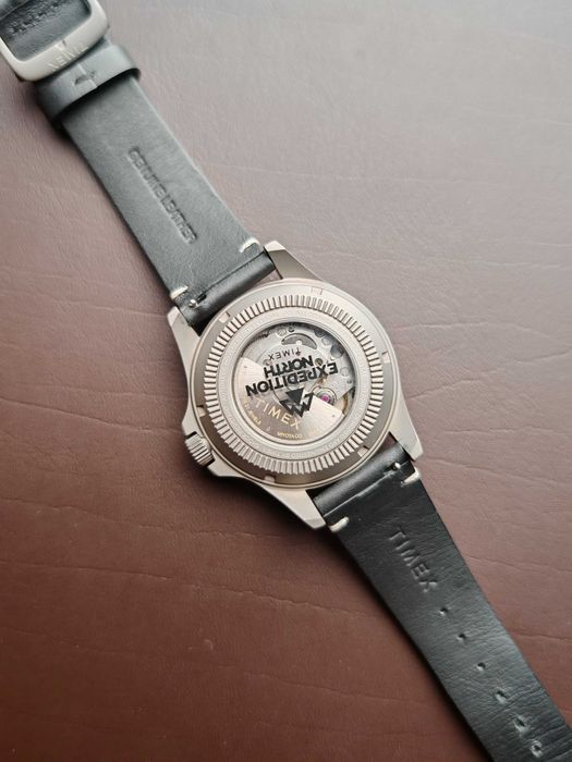 Vand Timex Expedition North Titanium