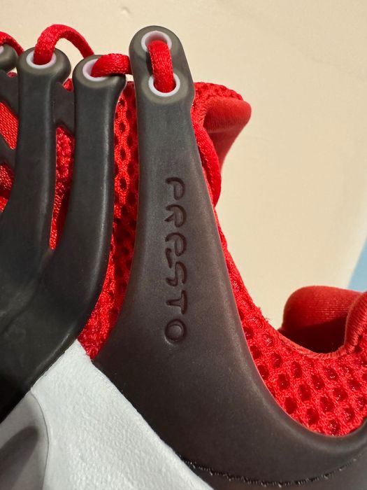 Nike Air Presto University Red Black.