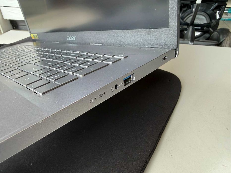 Лаптоп Acer Aspire