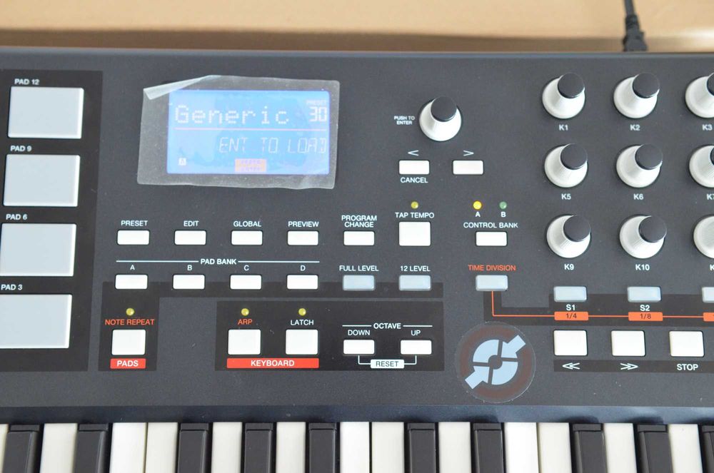 AKAI MPK25 professional usb/midi keyboard [ca nou / mint,near-mint]