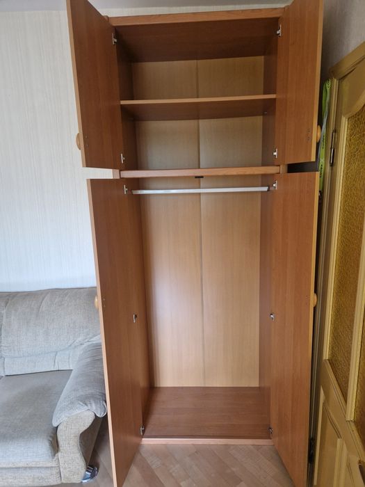 Шкаф в хорошем состоянии