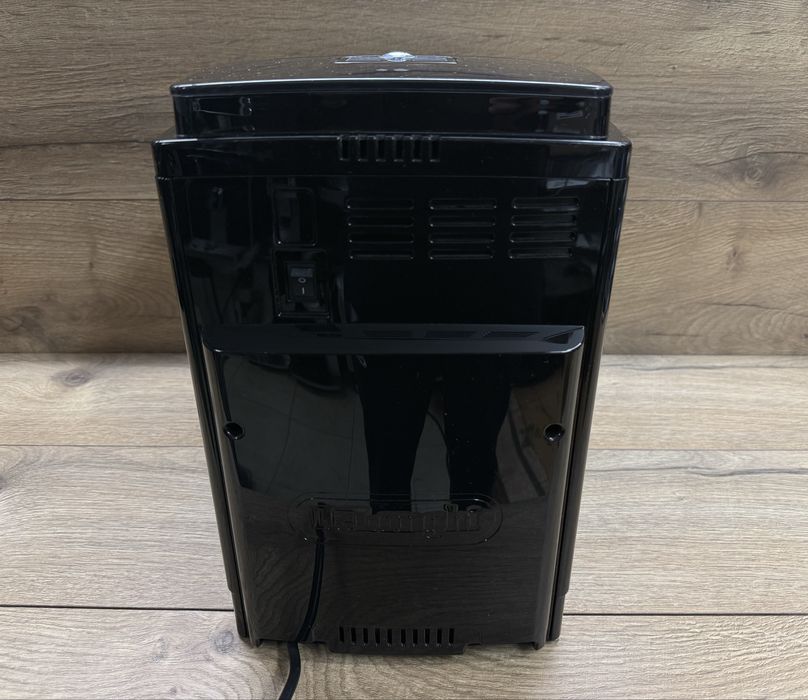 Кафемашина Delonghi MagnificaS Type:ECAM21.116.B