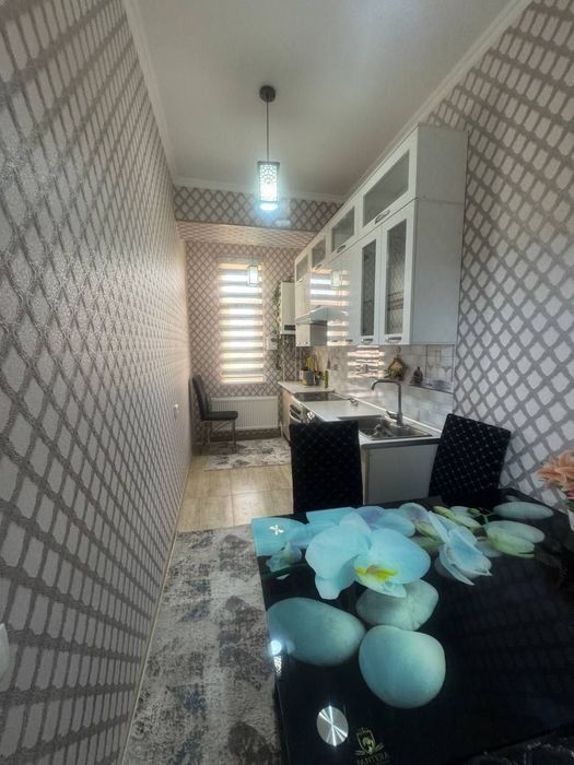 6-микрорайонда Арзон 2 хонали сотилади.