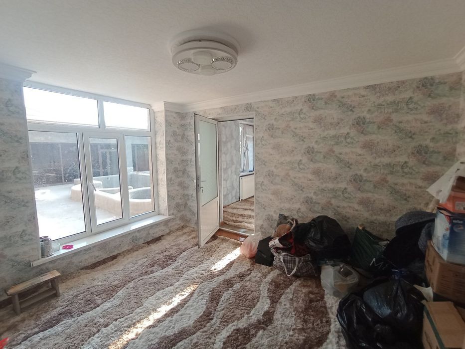 •Tayyo‘r Uchastka sotiladi 4 xona, 2 ta kuxnya, 8 sotix