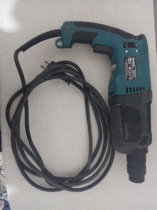 Perfarator Makita hr 2470