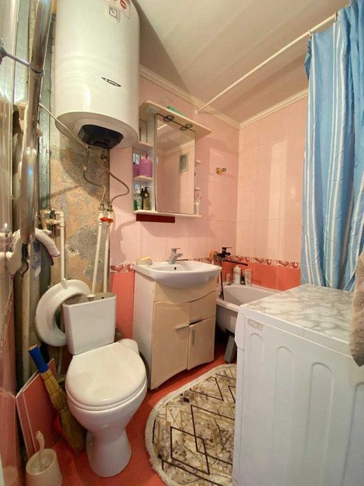 продаю 3 комнатную Майкудук