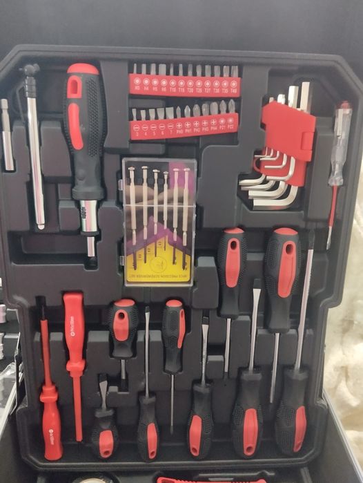 Шуруповёрт набор инструментов сварочный аппарат  генератор