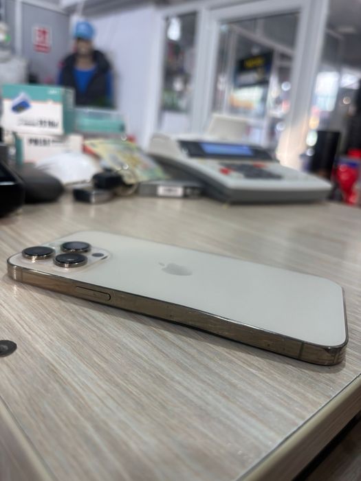 Iphone 14 pro max Gold 256 Gb