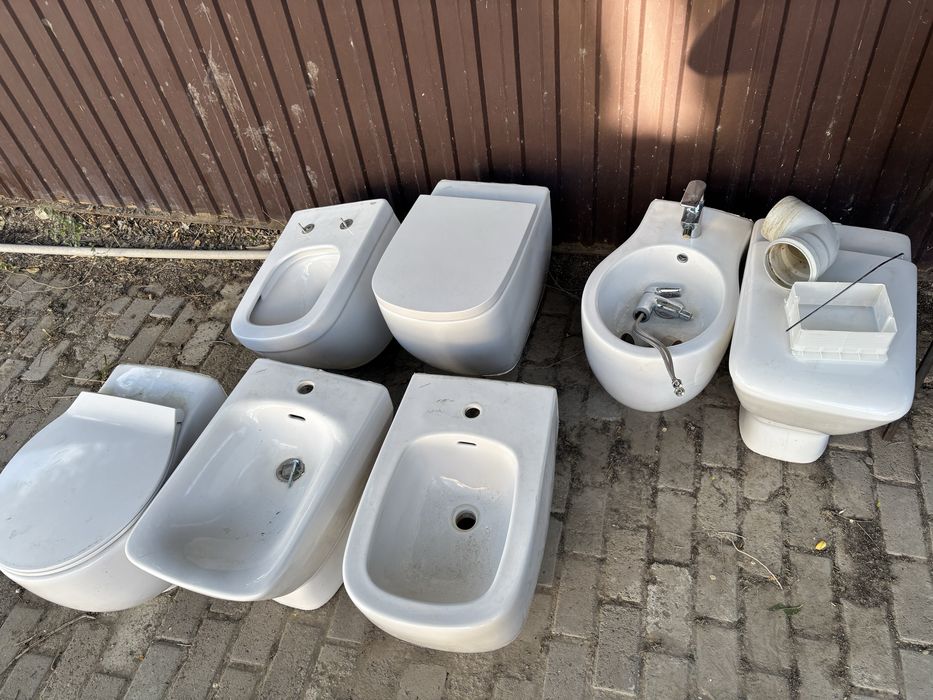 Продаю туалет в хорошем сост