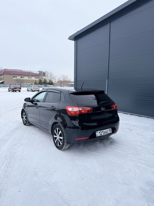 Продам Киа Рио Автомат.