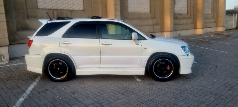 Toyota Harrier продам