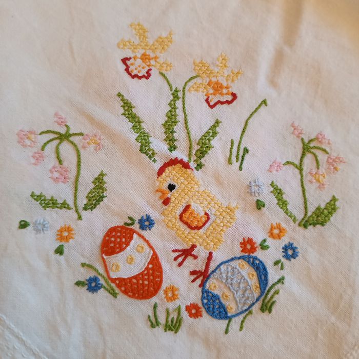 Великденско каре 69/74 см