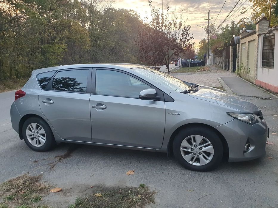 Toyota Auris Toyota auris hybrid