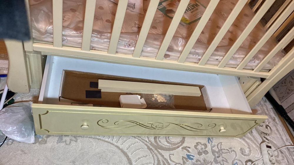 Кровать-манеж для малышей