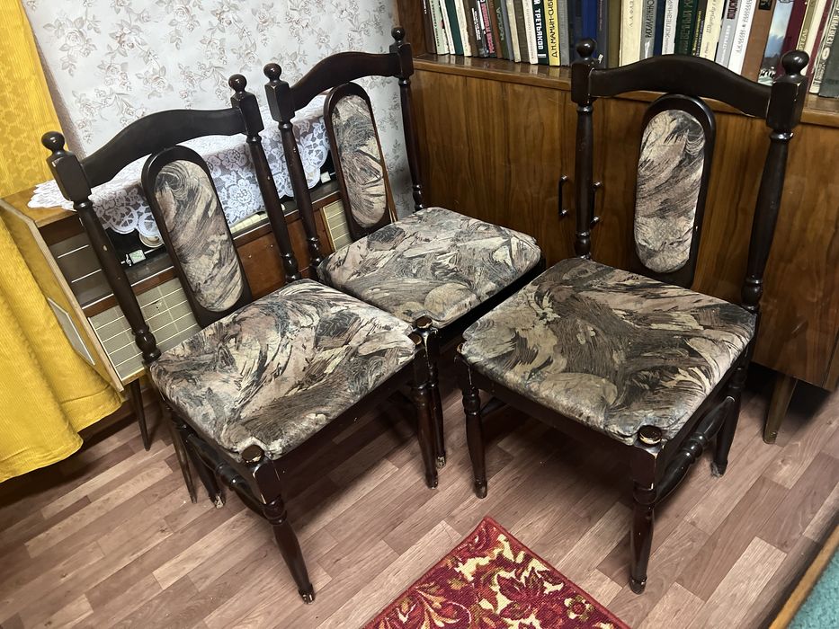 Продам Стулья. Дерево.