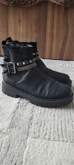 Vand cizmulite dama