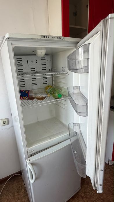 Холодильник сатылады