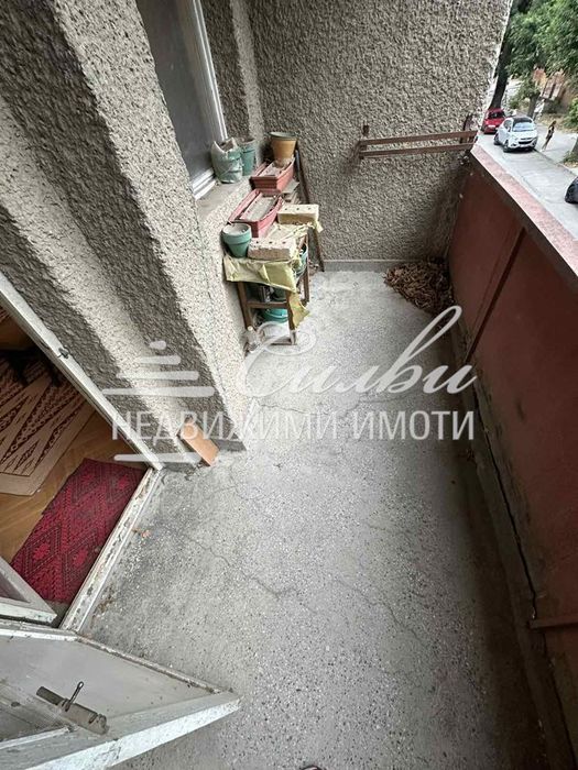 ЧЕТИРИСТАЕН ТУХЛЕН апартамент ИДЕАЛНИЯ ЦЕНТЪР на гр. Търговище !