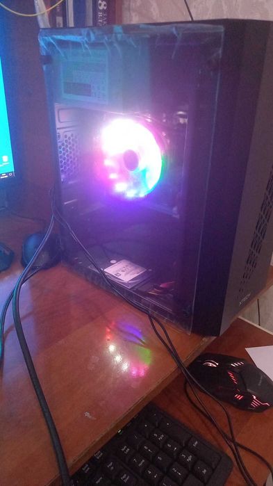 Продается    КОМПЬЮТЕР