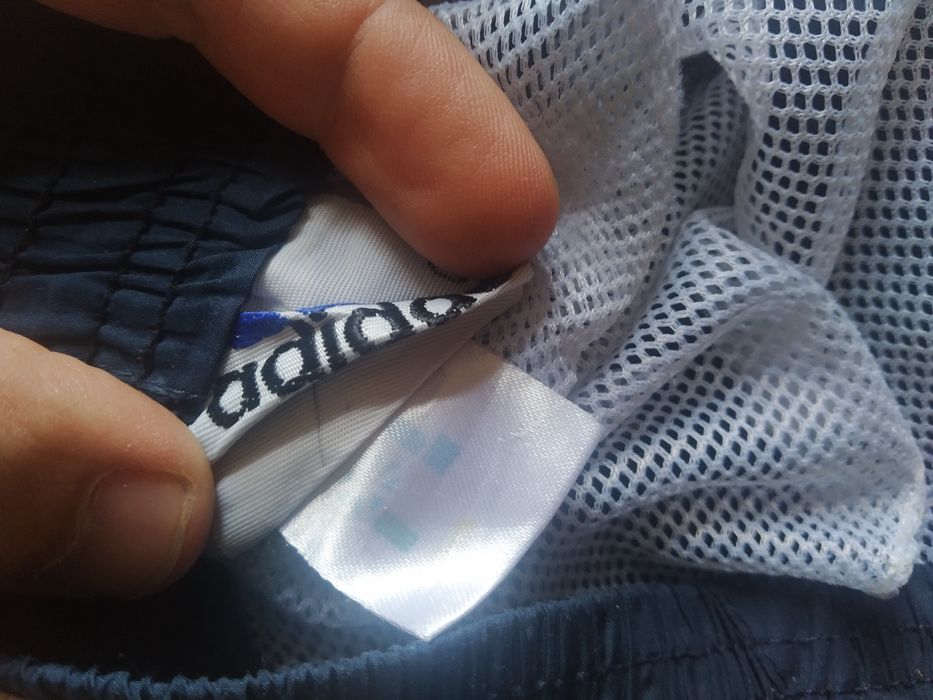 Шорты adidas размер М